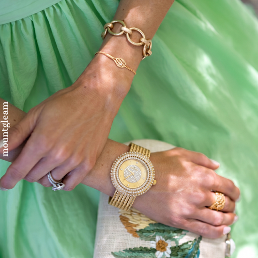 Opulent Gold Sunburst Dial Watch – Diamond Bezel & Wheat-Grain Bracelet Quartz