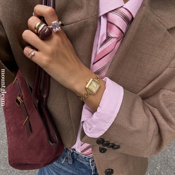 Modern Glamour: Gold Rectangular Dial Watch with Matching Bracelet