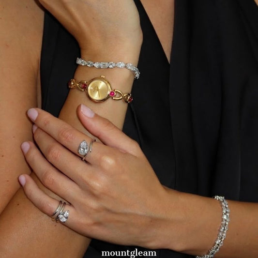 Classic Allure: Luxurious Gold Ruby Dial Watch with Gold Alloy Bezel & Bracelet