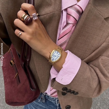 Fashion Women’s Quartz Watch – Gold Stainless Steel Serpenti Bracelet Design