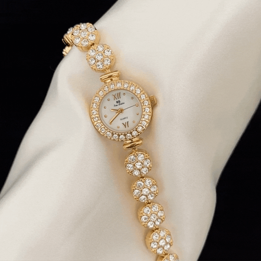 Modern Opulence: White Dial Watch in Gold with Total Diamond Brilliance
