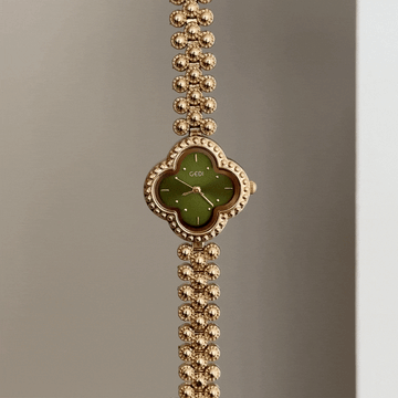 Gilded Natural: Green Clover Dial Watch with Gold Clover Bezel & Alloy Bracelet