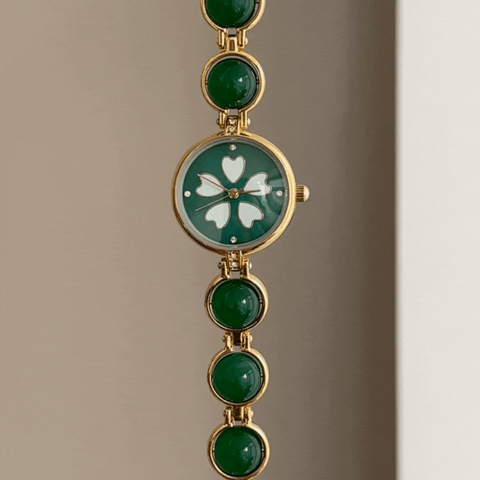 Vintage Green Clover Luminous Dial Watch – Gold Bezel & Gemstone Bracelet Quartz