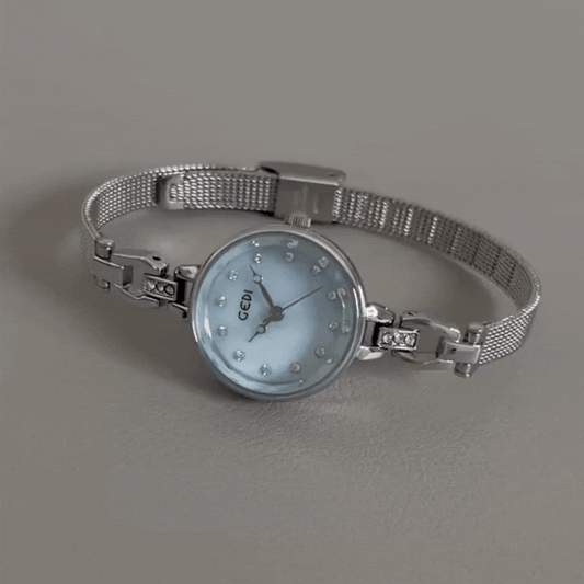 Vintage Glamour: Blue Diamond Round Dial Watch with Silver Bezel & Stainless Steel Bracelet