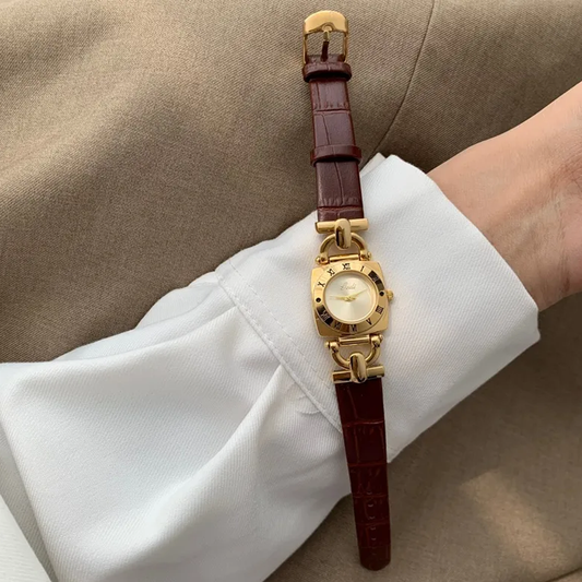 Vintage Rouge Timepiece: Brown Leather Gold Case Watch