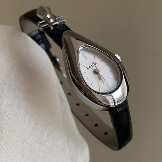 Silver Pipa Timepiece: Leather Strap Quartz Watch