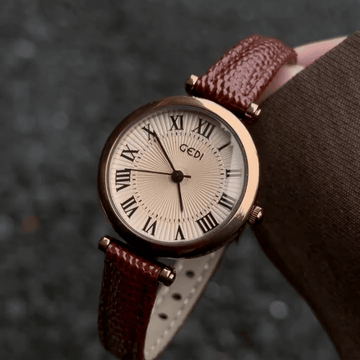 Vintage Croc-Textured Brown Quartz Watch