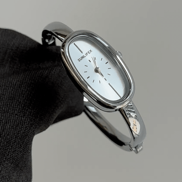 Elegant Simplicity：White Oval Dial Bangle Watch – Silver Oval Case & Silver Stainless Steel Bracelet Quartz