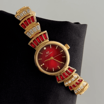 Radiant Elegance: Vibrant Red Round Dial Watch with Gold Diamond Bezel & Diamond Bracelet