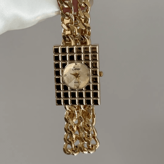 Gold Vintage Bracelet Watch for Women – Elegant Round Dial with Linked Metal Strap
