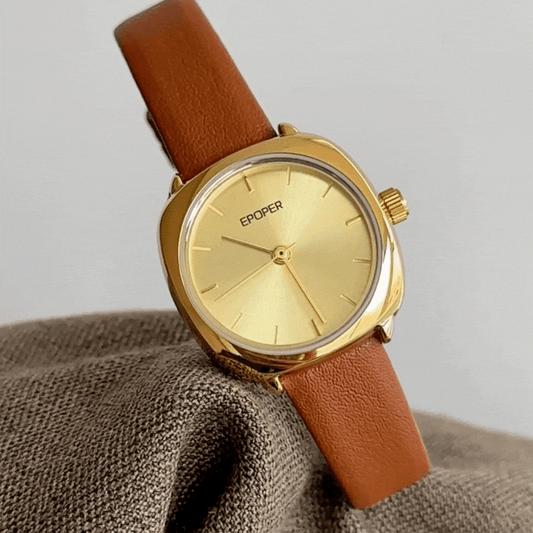 Aura Classic - Fashion Classic Round Gold Dial Brown Leather Strap Ladies Quartz Watch