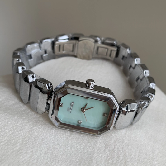 Elegant Women’s Quartz Watch with Green Mother-of-Pearl Dial & Silver Bracelet Strap| Mint Breeze