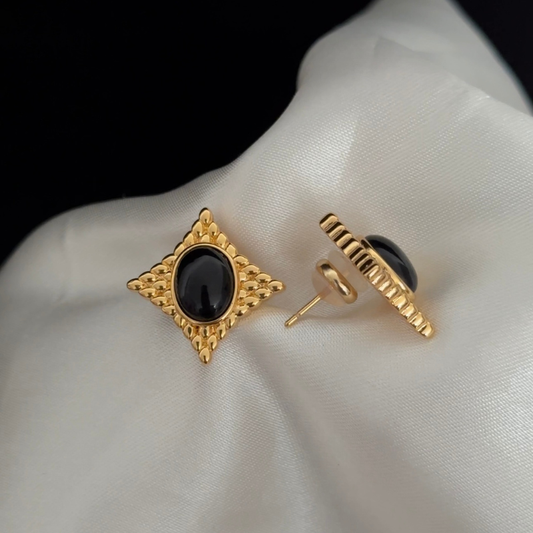 Artisan Weave Oval Earrings – Black Onyx & Gold-Tone Textured Studs