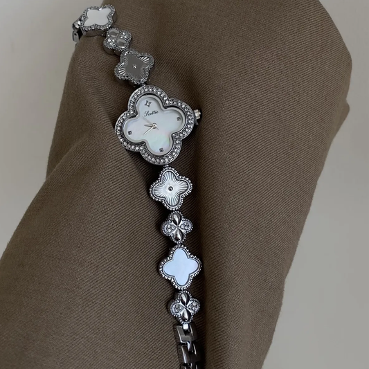 Lumi Clover – Silver Lucky Watch with Mother-of-Pearl Dial