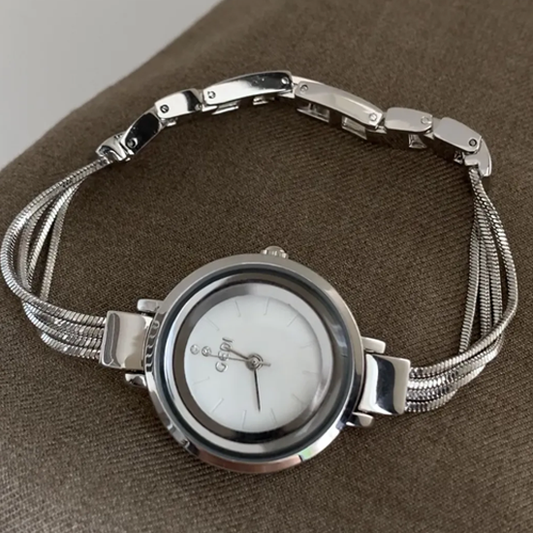 Silver Grace Timepiece: White Tassel Chain Quartz Watch