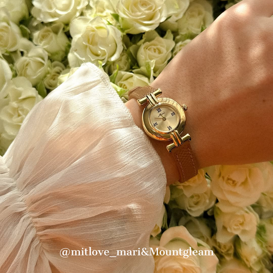 Reloj de encanto vintage: reloj de cuarzo de dial de oro de cuero marrón