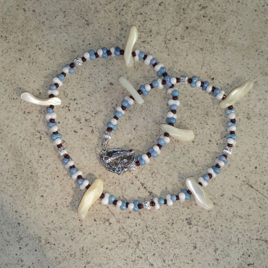 Handmade Ocean-Inspired Seashell Necklace｜Blue Tide Interlude