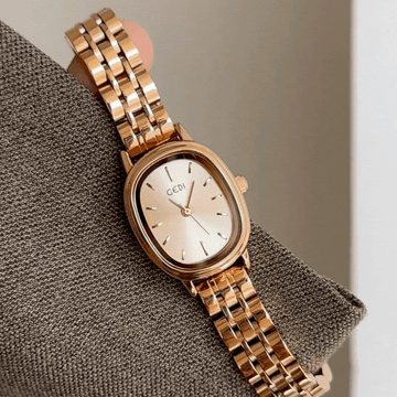 Rose Gold Women’s Oval Small-Dial Quartz Watch Classic Vintage Style – Roseline
