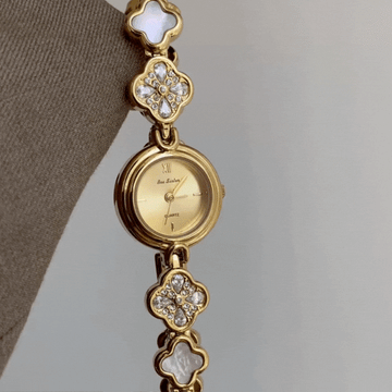 White-Gold Women’s Round Gold Dial Diamond-Accent Clover Bracelet Quartz Watch Vintage Style – Clover Shine