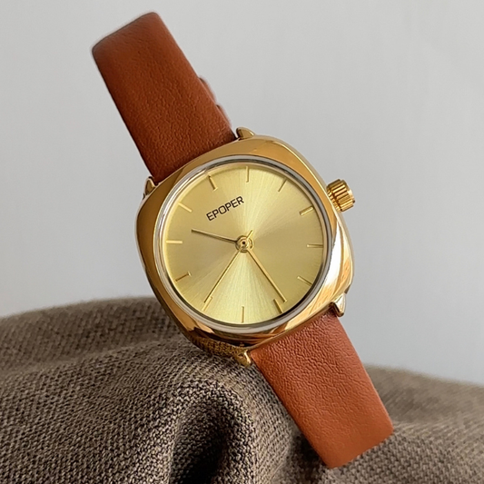 Aura Classic - Fashion Classic Round Gold Dial Brown Leather Strap Ladies Quartz Watch