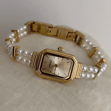 Parisian Pearl – Gold Rectangular Dial Women’s Quartz Watch with Elegant Pearl Bracelet Design