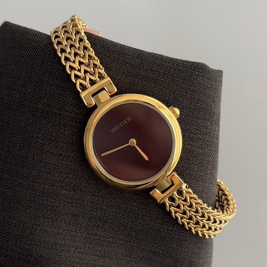 Bold Glamour Vibrant: Red Round Dial Watch with Gold Wheat Pattern Stainless Steel Bracelet