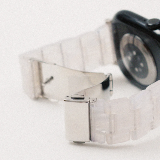 Icy Shell – Wide Resin Strap for Apple Watch (Pearl White Finish)