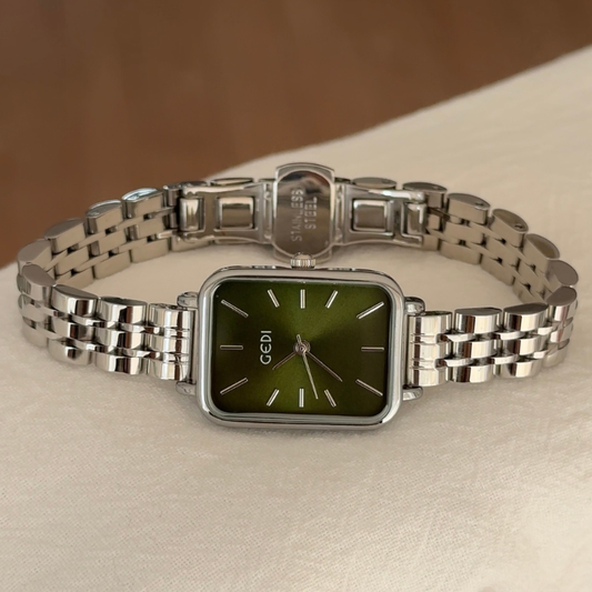 Minimalist Elegant Green Dial Silver Case Alloy Strap Quartz Watch