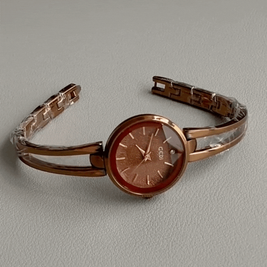 Golden Hazel – Women’s Brown Round Face Bracelet Watch