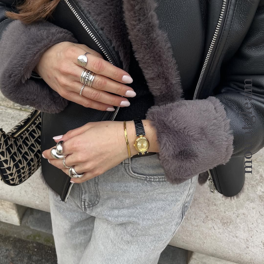 Vintage fransk-inspirert kvarts klokke for kvinner-gull oval dial og svart skinnstropp