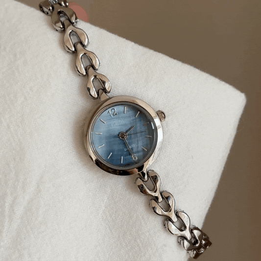 Minimalist Elegant Blue Dial Silver Stainless Steel Bracelet Quartz Watch