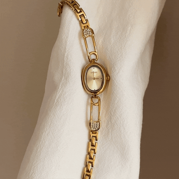 Vintage Classic Oval Dial Gold-Tone Alloy Bracelet Quartz Watch