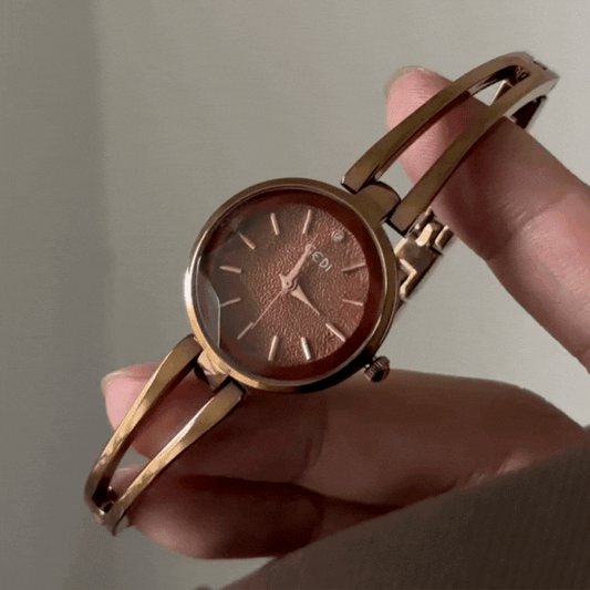 Golden Hazel – Women’s Brown Round Face Bracelet Watch