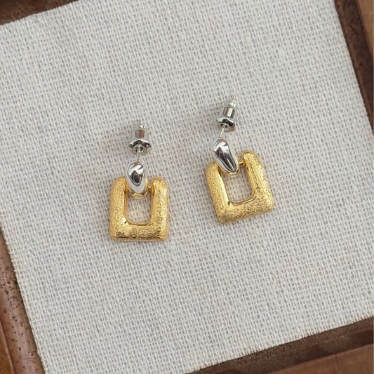 Modern Matte Cube Earrings – S925 Silver Two-Tone Geometric Studs