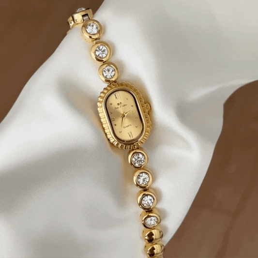 Fashionable Gold Oval Diamond Watch with Alloy Bracelet - Quartz Movement