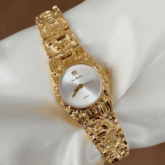 Silver Round Dial Gold Bezel Watch with Alloy Bracelet - Daily Elegance Collection