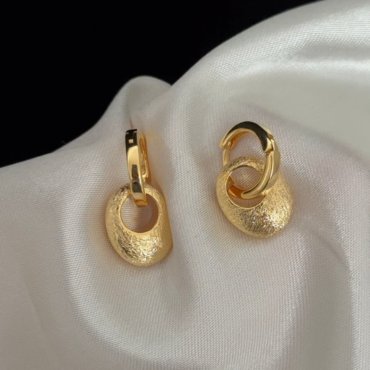Vintage Gold Hoop Earrings – Geometric Circle Design with Silver Ear Wires