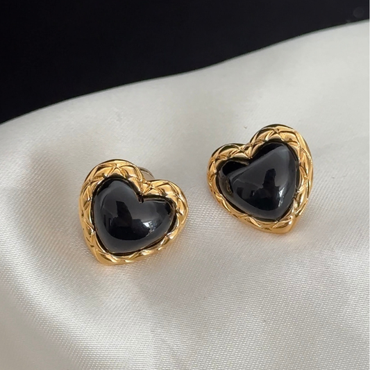 Vintage Black Gold Heart Earrings – Black Onyx & Gold-Tone Ear Studs