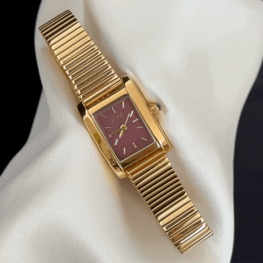 Elegant Red Rectangular Dial Gold Quartz Watch - Fashion Classic Timepiece