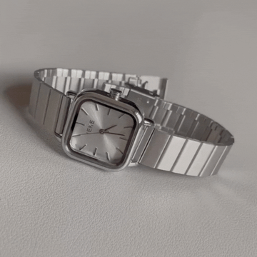 Silver Frame – Women’s Minimalist Square Watch with Bamboo Bracelet