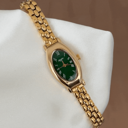 Sophisticated Green Oval Dial Gold-Tone Watch - Classic Vintage Statement for Women