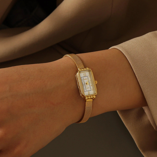 Golden Muse – Rectangular Mesh Strap Timepiece