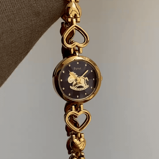Creative Pony Heart Bracelet Watch for Women – Gold Chain with Red Round Dial