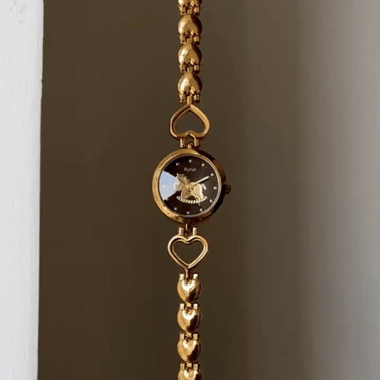 Creative Pony Heart Bracelet Watch for Women – Gold Chain with Red Round Dial