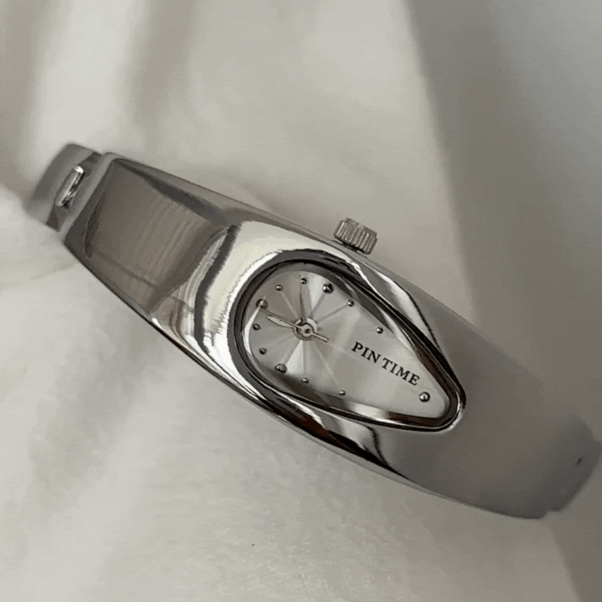 everyday vintage inspired watch