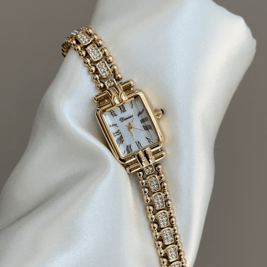 Classic Radiance：White Square Dial Watch – Gold Square Case & Gold Stainless Steel Band Quartz