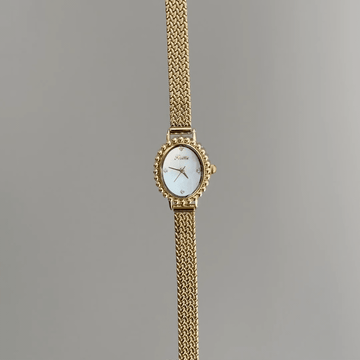 Luminous Pearl：White Mother-of-Pearl Oval Dial Watch – Gold Oval Bezel & Gold Stainless Steel Bracelet Quartzv