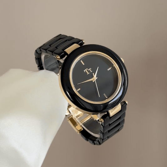 Black Elegance：Black Round Dial Watch with Black Round Bezel with Gold Accent & Black Stainless Steel Bracelet
