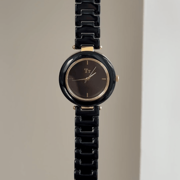 Black Elegance：Black Round Dial Watch with Black Round Bezel with Gold Accent & Black Stainless Steel Bracelet