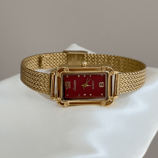 Passionate Red：Red Rectangular Dial Watch – Gold Rectangular Bezel & Gold Stainless Steel Bracelet Quartz